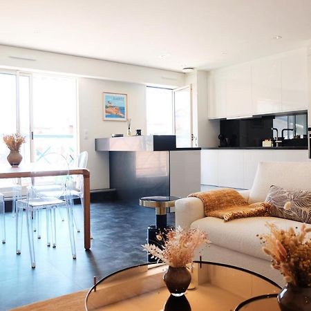 Magnifique Appartement, En Hyper Centre, Avec Terrasse Et Place De Parking Biarritz Zewnętrze zdjęcie